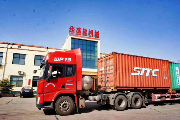 4PG0404四輥破碎機包裝發往青島港,出口埃及