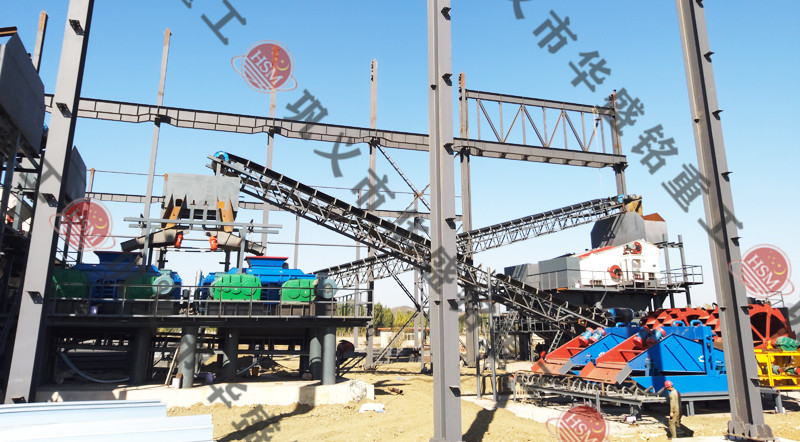 重晶石制砂機(jī)安裝現(xiàn)場(chǎng)